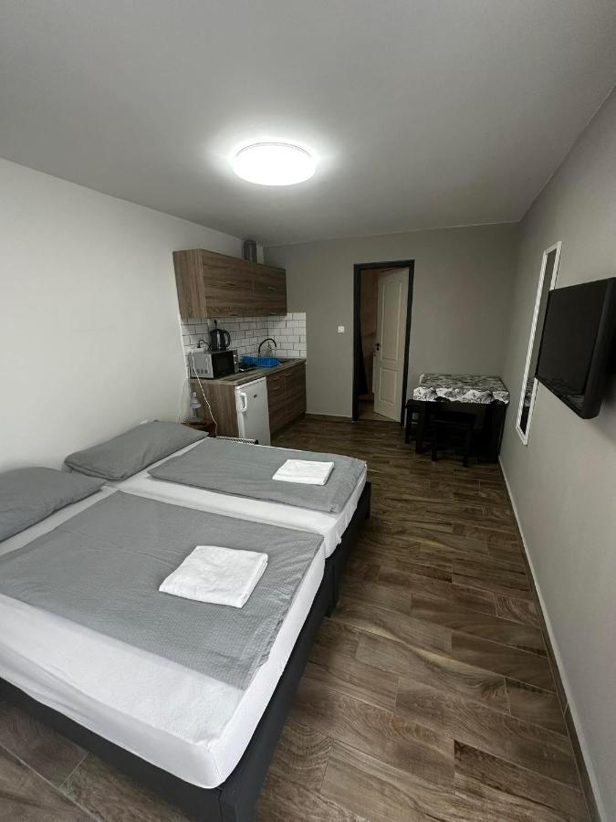 Freedom Apartman Apartment Morahalom Bagian luar foto
